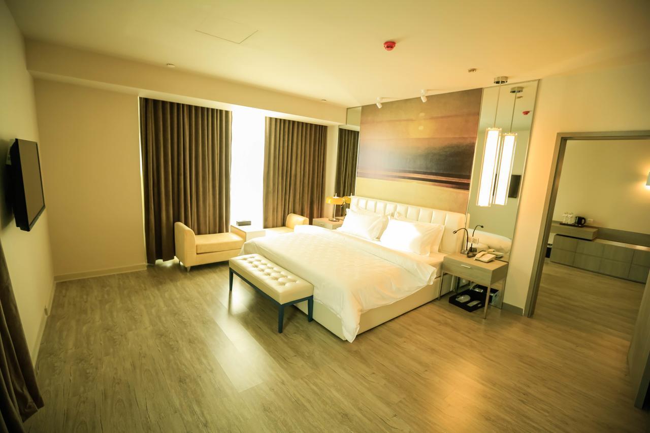 Metropolo Jin Jiang Hotels Turpan Administrative The Heart Of Pai Exterior photo