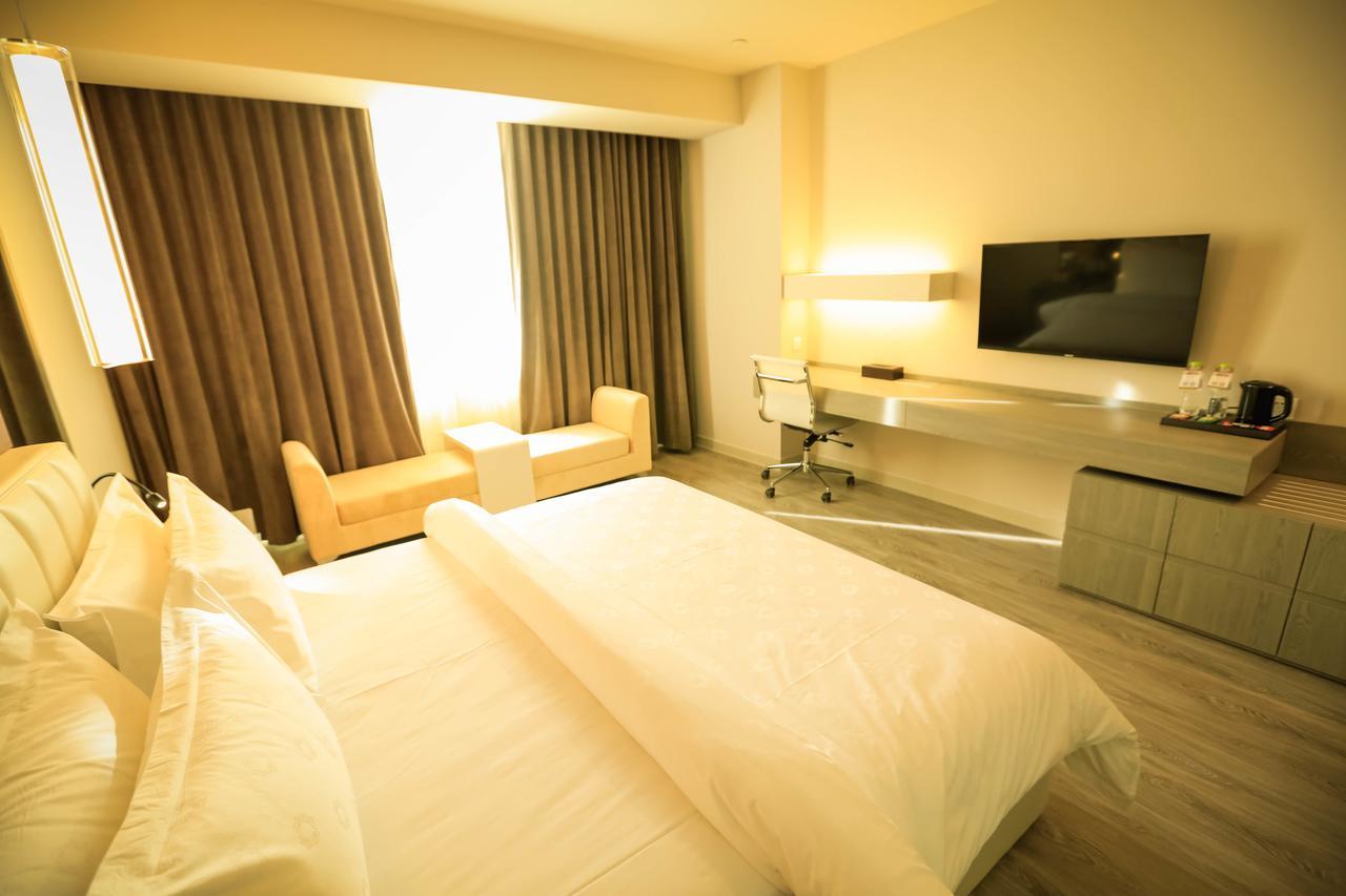 Metropolo Jin Jiang Hotels Turpan Administrative The Heart Of Pai Exterior photo